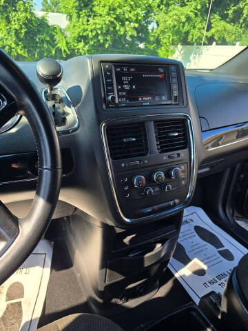 2018 Dodge Grand Caravan SE Plus