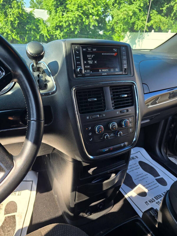2018 Dodge Grand Caravan SE Plus