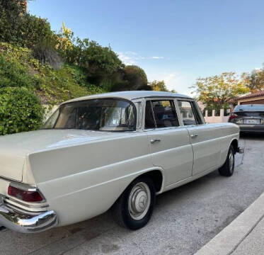 1965 Mercedes-Benz 200D