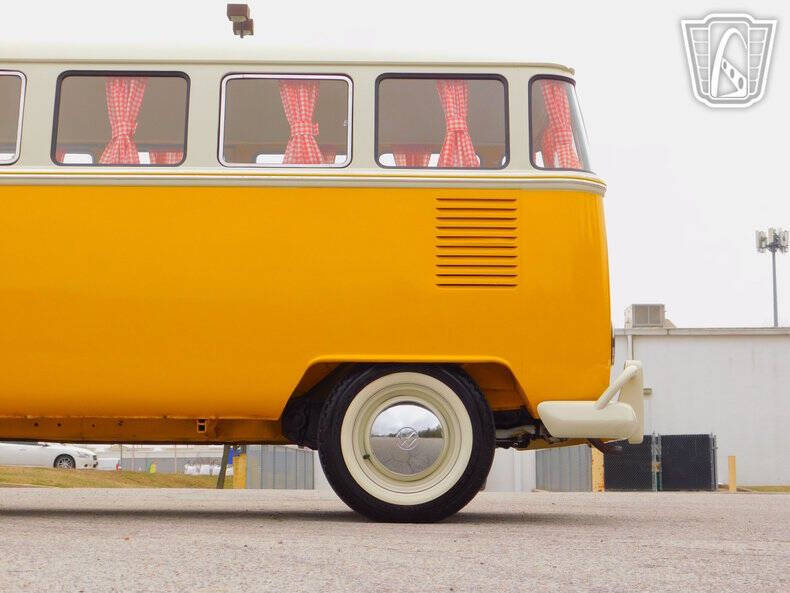 1975 Volkswagen Type 2