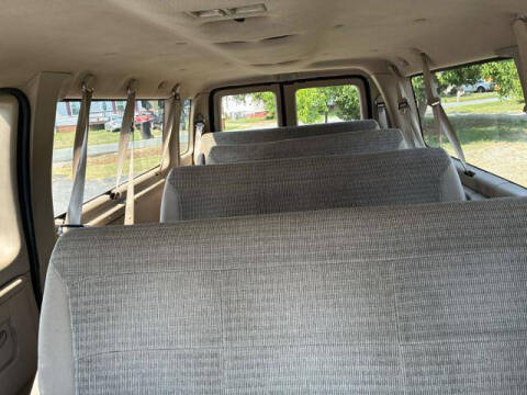 2002 Ford E-Series