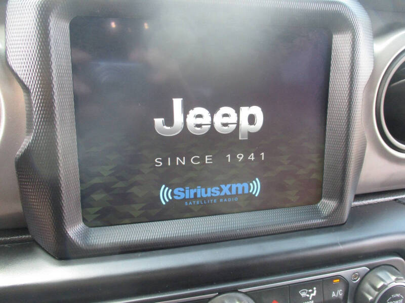 2021 Jeep Gladiator Willys