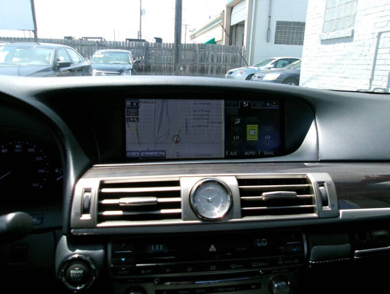 2014 Lexus LS 460