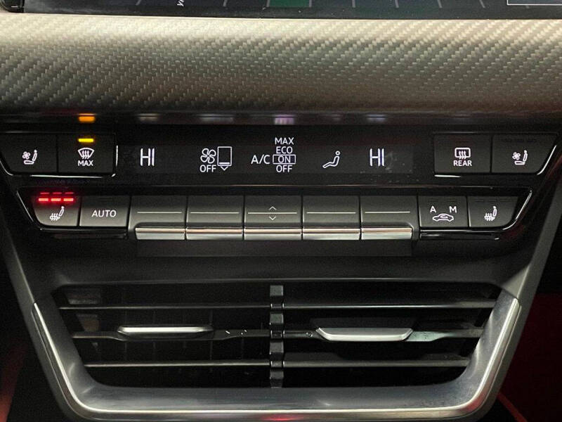 2024 Audi e-tron GT quattro Premium Plus