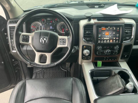 2017 RAM 1500 Laramie