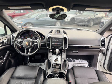 2017 Porsche Cayenne Platinum Edition