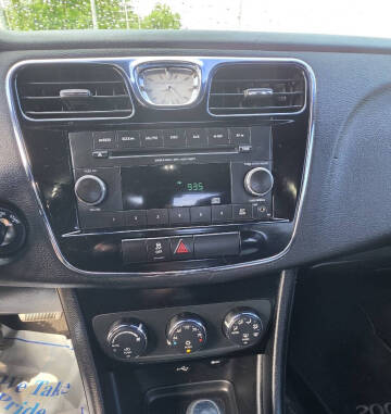 2014 Chrysler 200 Touring