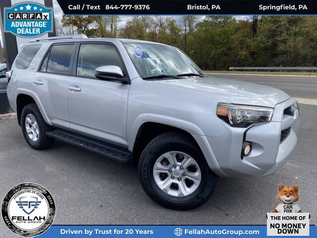 2015 Toyota 4Runner SR5's photo