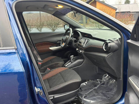 2019 Nissan Kicks SR