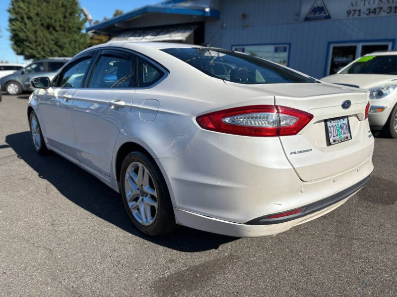 2013 Ford Fusion SE