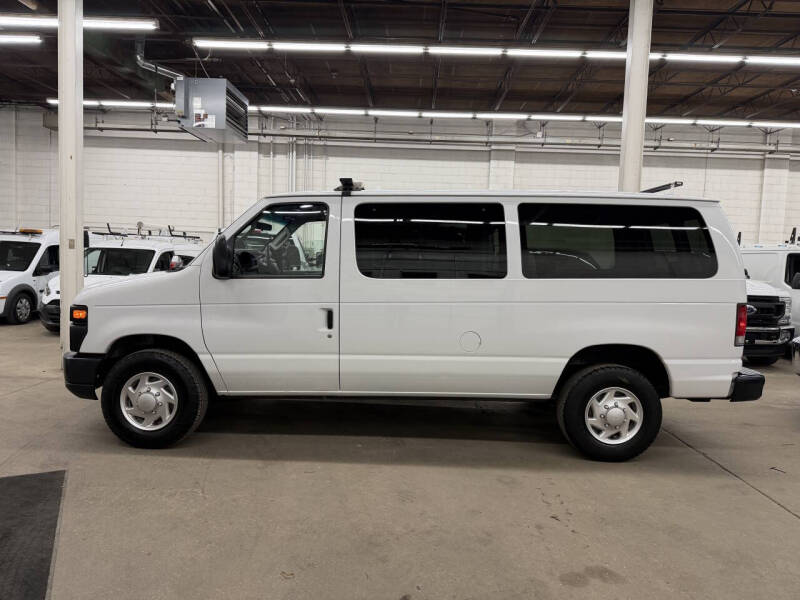 2013 Ford E-Series E-350 SD