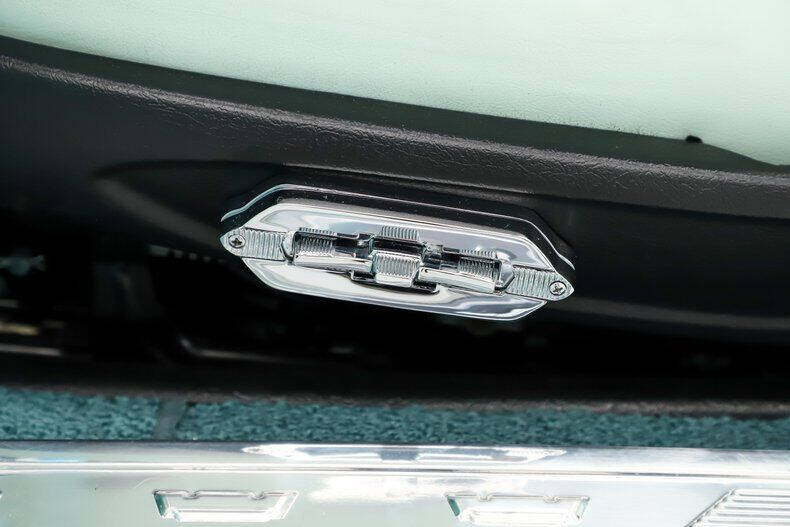 1957 Chrysler New Yorker