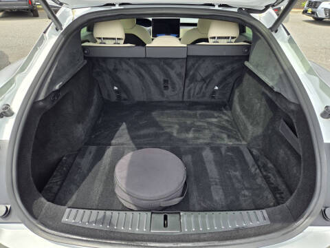 2022 Tesla Model S Plaid