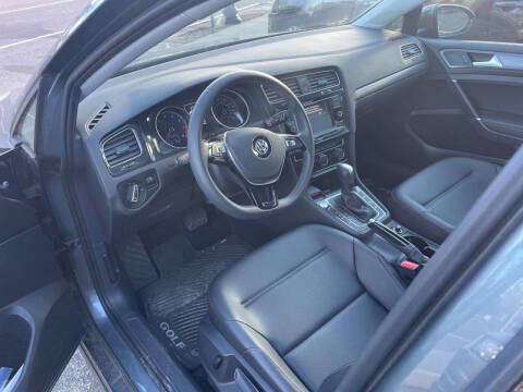 2020 Volkswagen Golf TSI