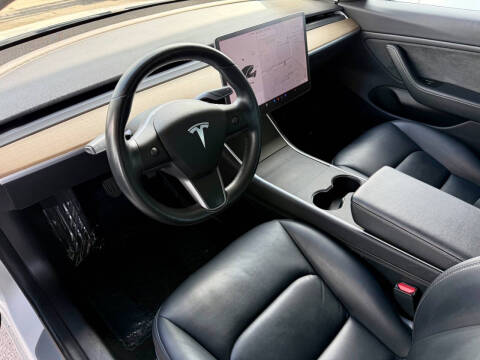 2019 Tesla Model 3 Standard Range Plus