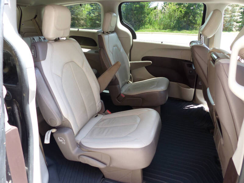2019 Chrysler Pacifica Touring L Plus 35th Anniversary