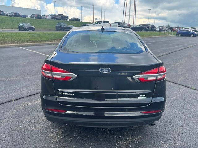 2020 Ford Fusion SE