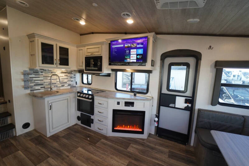 2021 Keystone RV Cougar 24 RDS