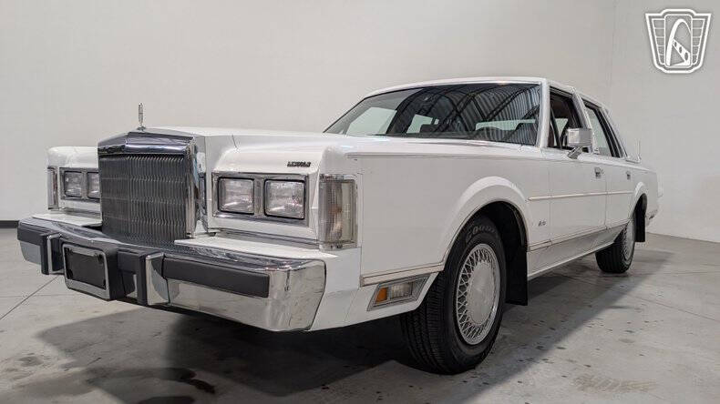 1988 Lincoln Town Car