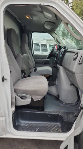 2013 Ford E-Series E-350 SD