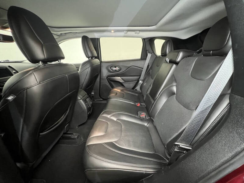 2021 Jeep Cherokee Latitude Lux