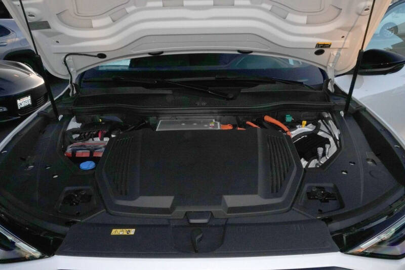 2023 Audi e-tron quattro Chronos