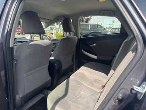 2015 Toyota Prius Two