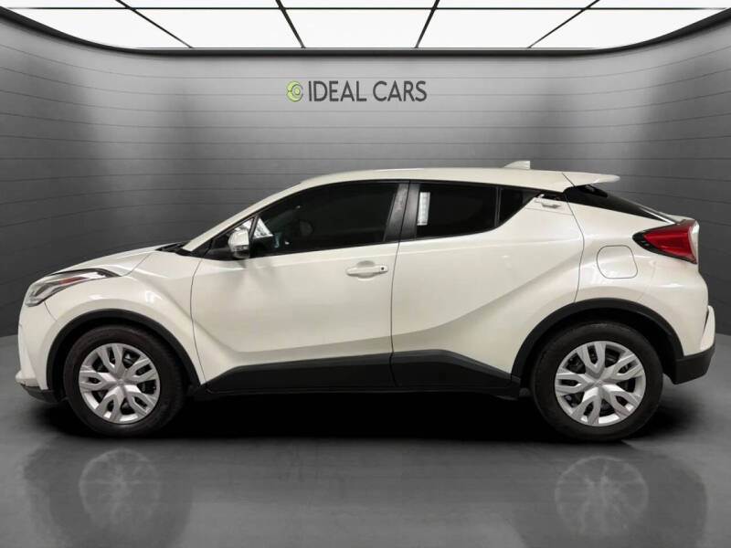 2021 Toyota C-HR LE