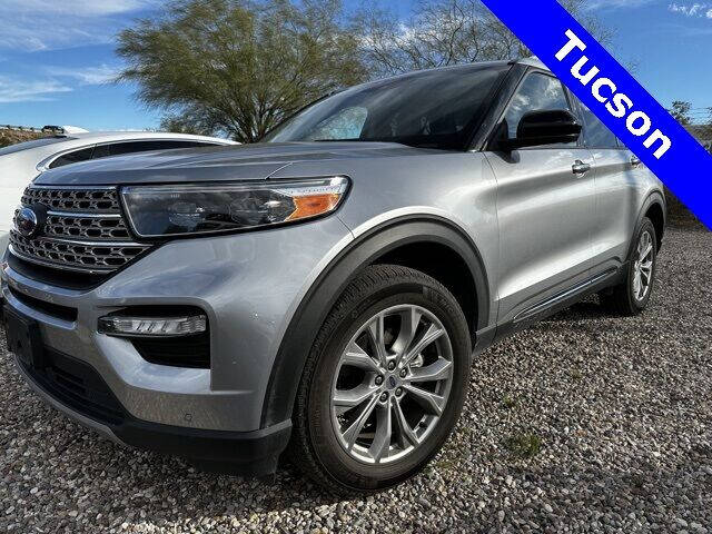 2022 Ford Explorer Limited's photo