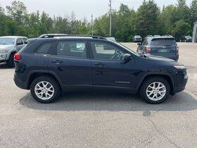 2015 Jeep Cherokee Sport