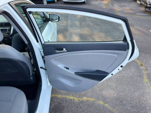 2015 Hyundai Accent GLS