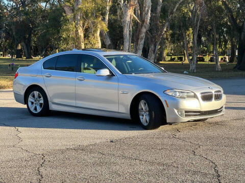 2011 BMW 5 Series 528i