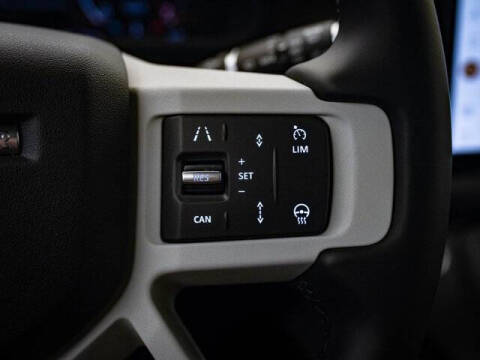 2025 Land Rover Defender 110 P500 X-Dynamic SE