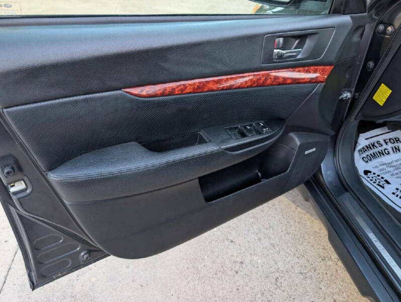 2012 Subaru Outback 2.5i Limited