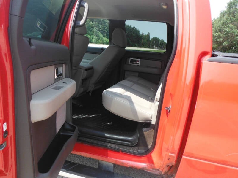 2010 Ford F-150 XLT photo 6