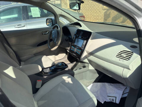 2015 Nissan LEAF SV