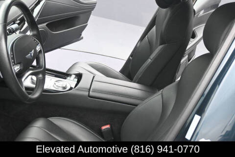 2023 Genesis G80