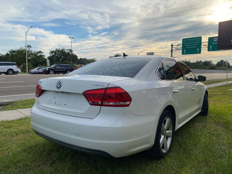 2014 Volkswagen Passat 1.8T SE