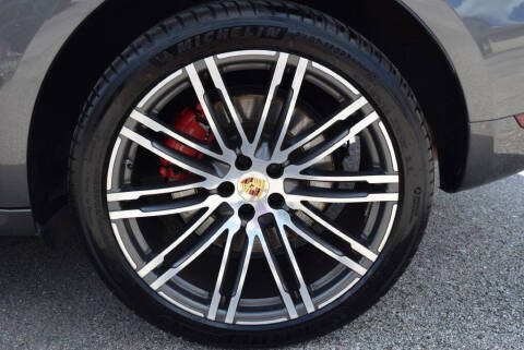 2015 Porsche Macan Turbo