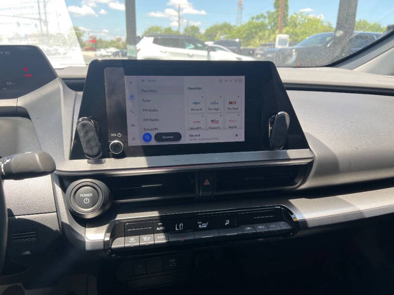 2024 Toyota Prius LE