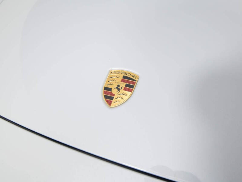 2025 Porsche 911 Carrera GTS