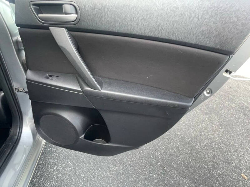 2010 Mazda MAZDA3 i Touring