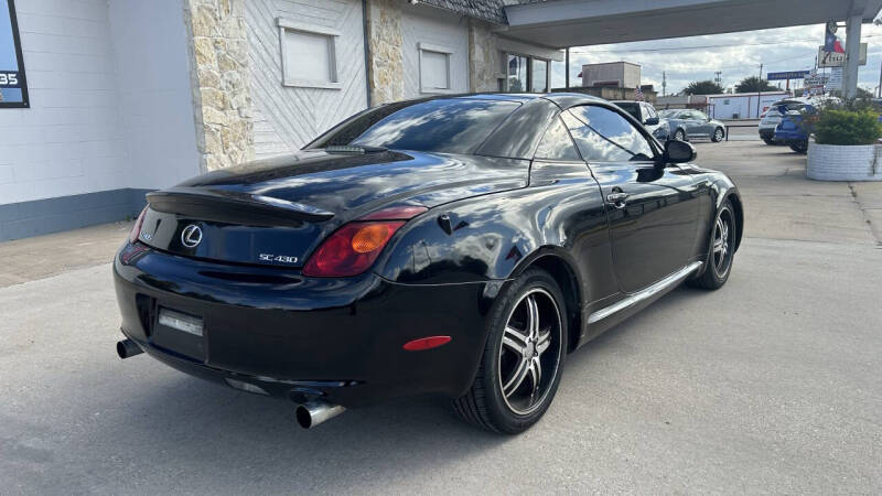 2005 Lexus SC 430