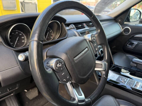 2017 Land Rover Discovery First Edition