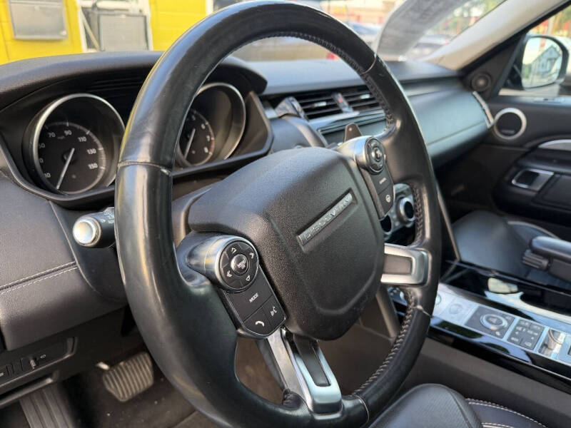 2017 Land Rover Discovery First Edition