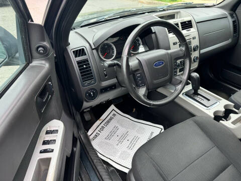 2009 Ford Escape XLT