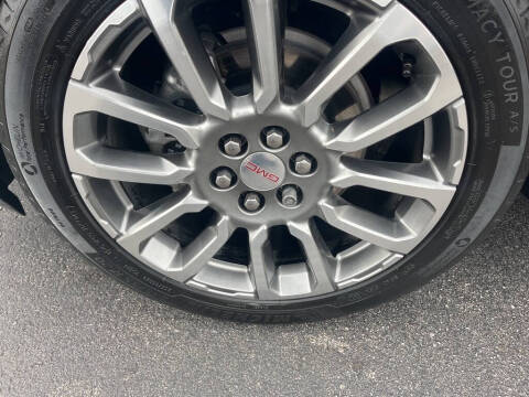 2021 GMC Acadia Denali