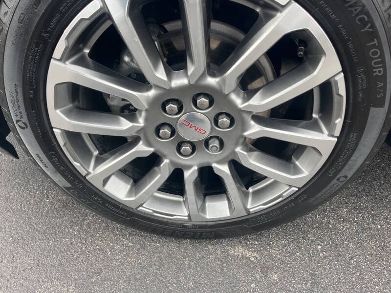 2021 GMC Acadia Denali