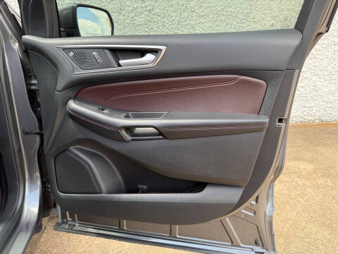2021 Ford Edge Titanium