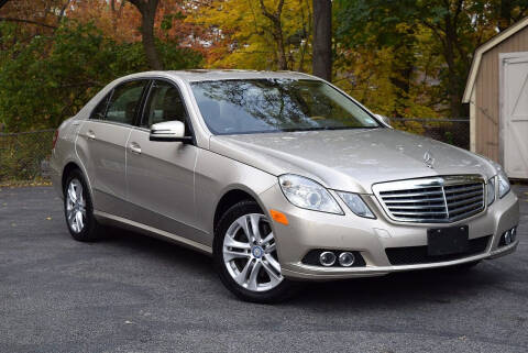 2010 Mercedes-Benz E-Class for sale at Bill Dovell Motor Car in Columbus OH